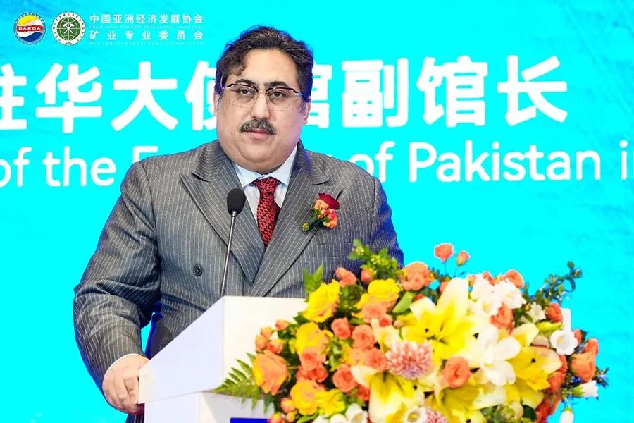 巴基斯坦驻华大使馆副馆长艾扎兹·汗致辞