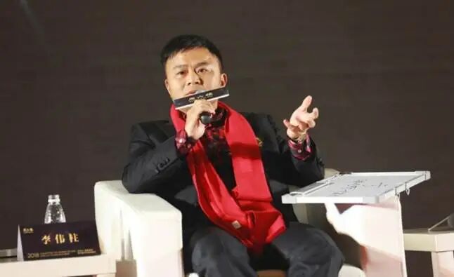 图为创始人李伟柱