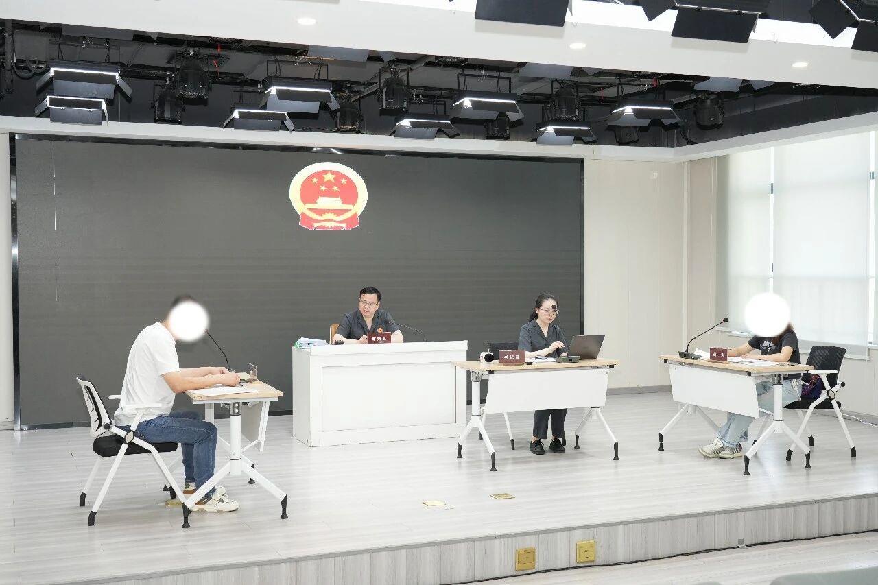 △社区巡回审判现场