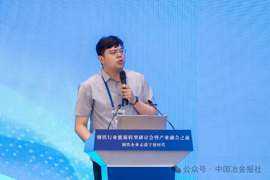 图为李昊龙