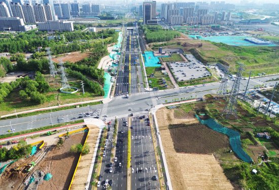 　中国吉林网 吉刻新闻记者 王涛　　通讯员 王宝佳 王野　　图片由中铁四局路桥公司提供