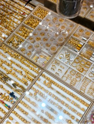 黄金首饰&nbsp; 图片来源：每经记者 潘婷 摄