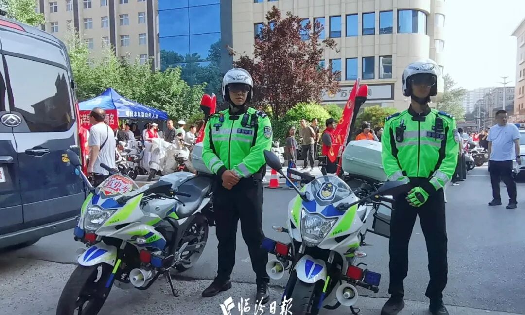 临汾中考考场外的“守护者”！