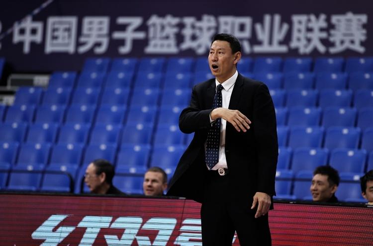 北京男篮官方：许利民将担任俱乐部总教练 李楠将担任主教练