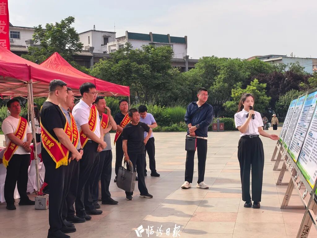 今天，鼓楼广场热闹开讲！