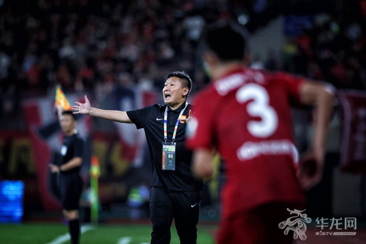 重庆铜梁龙 vs 上海申花
