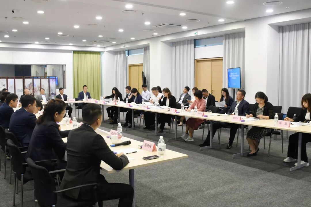△与驻波中资企业座谈交流