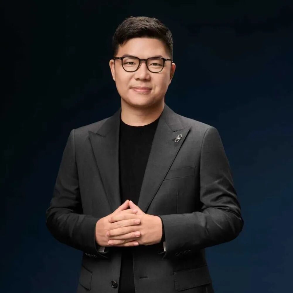 ▲智界汽车执行董事及执行副总裁赵长江