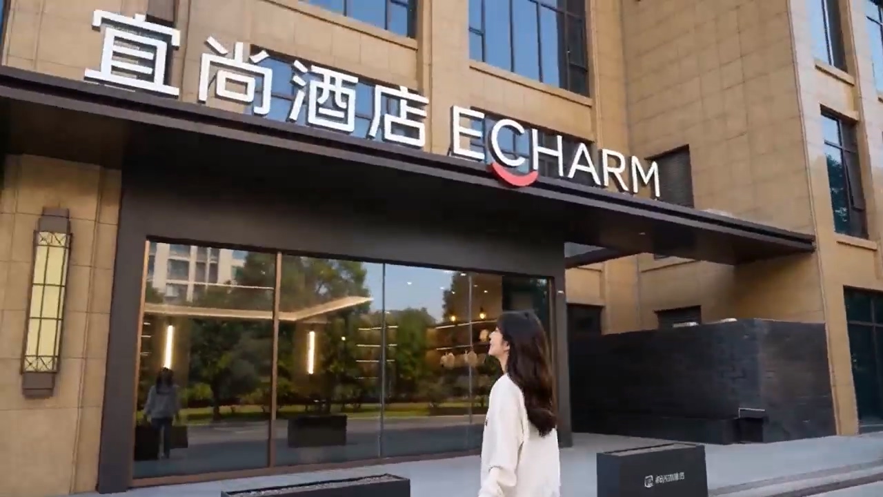行业首创技术，重构视觉生产力