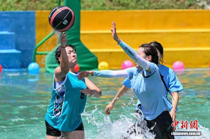 　　图为女子自由C组比赛现场。中新社记者瞿宏伦摄
