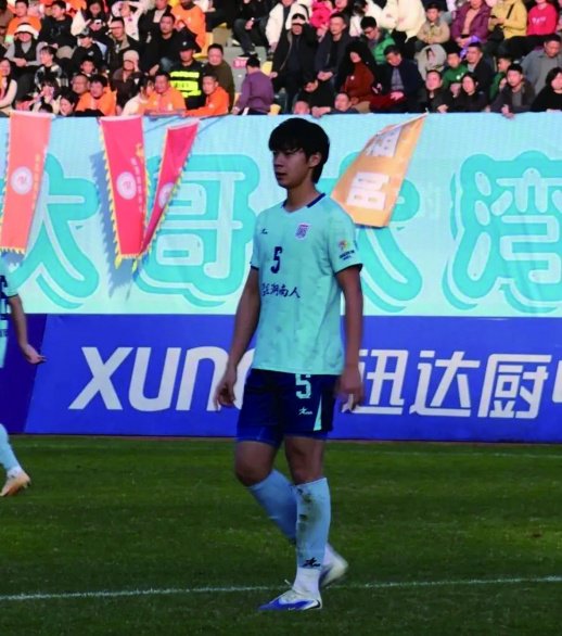     张家界队湘超状元签内援黄旭。图源 湘超组委会