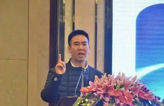 陈小