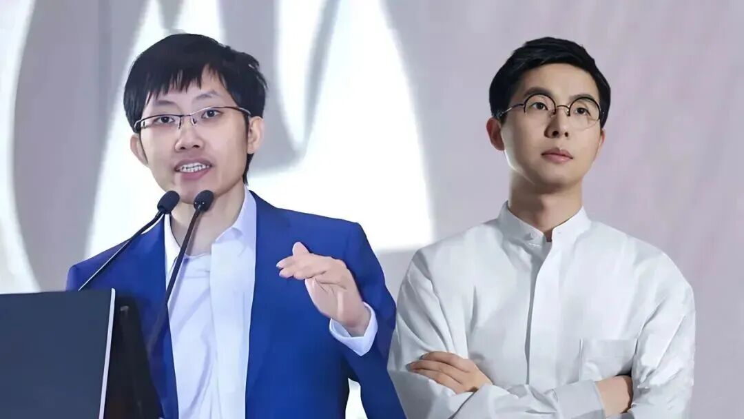 ▲图源：网络；图为梁文锋与王兴兴