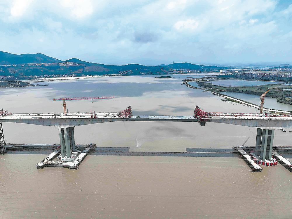 我省最长普通公路跨海大桥“精准封箱”_新浪财经_新浪网