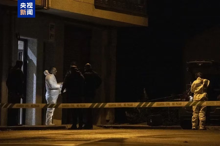 西班牙韦尔瓦省发生枪击事件 已致3人死亡|未成年人|警卫队|克里斯蒂娜|总台|国民_手机新浪网