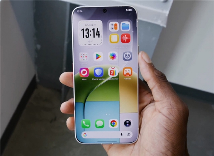 MKBHD разоблачил «ноль миллиметров» у концепт-смартфона Tecno: это лишь визуальный трюк