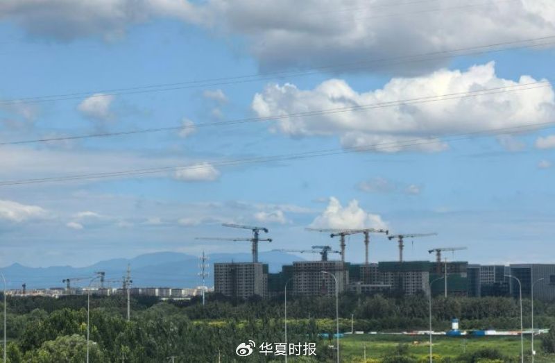 在建房地产项目。董红艳/摄