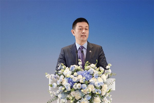 责任编辑：振亭