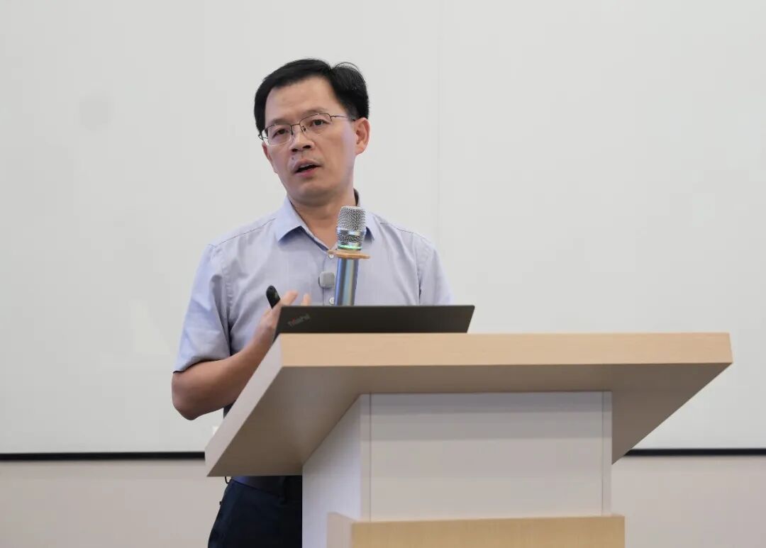 图为：厦门实证储能科技研究院院长 &nbsp;陈小波