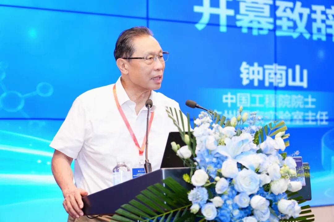 钟南山团队发布肺癌病理基因AI模型