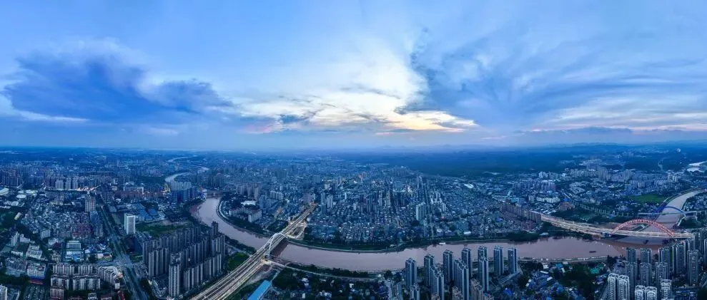 　图片来源：新华社