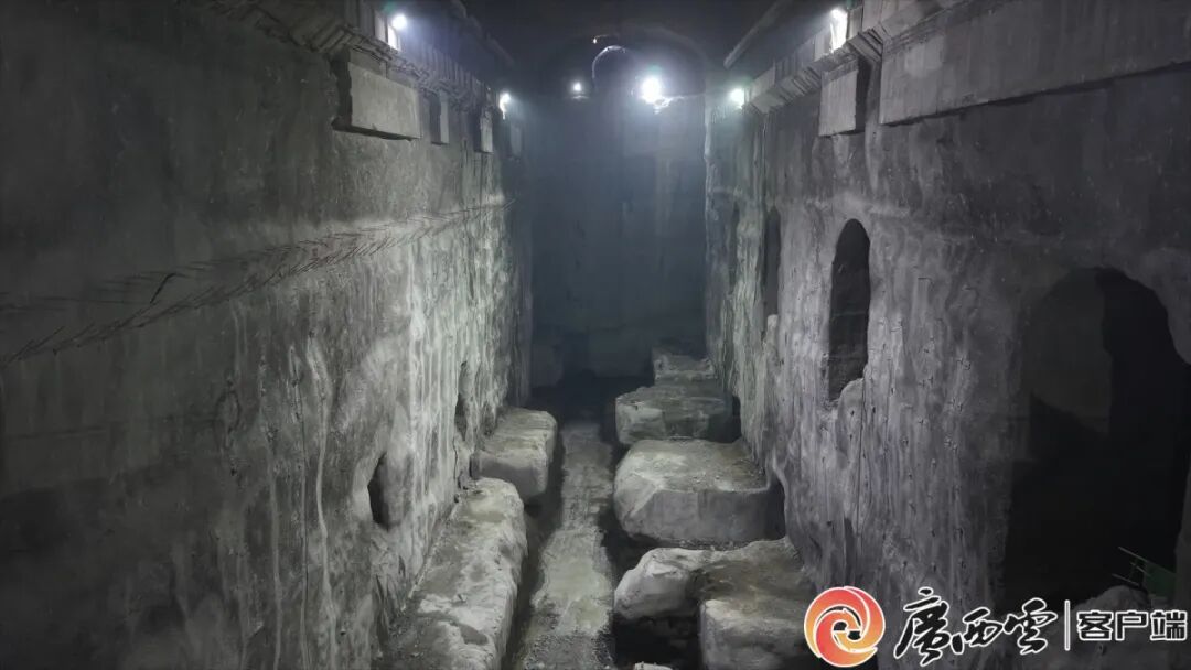 新开挖完成的厂房体积相当于 150个标准游泳池大小，将安装4台30万千瓦抽蓄机组。张海园 摄