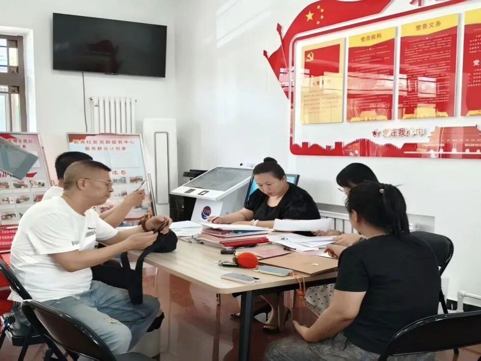 “八五”普法印记｜齐红杰：做群众身边的“法律贴心人”_新浪财经_新浪网