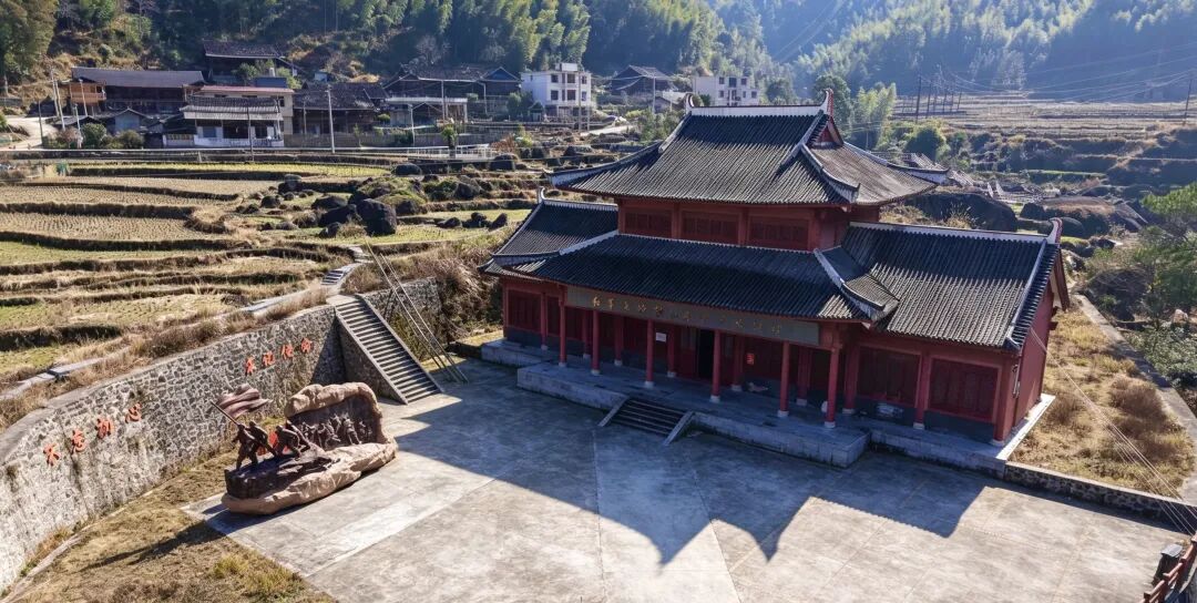 红军长征翻越老山界陈列馆。记者刘健  摄