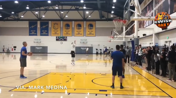 库里赛前移动3分投篮训练