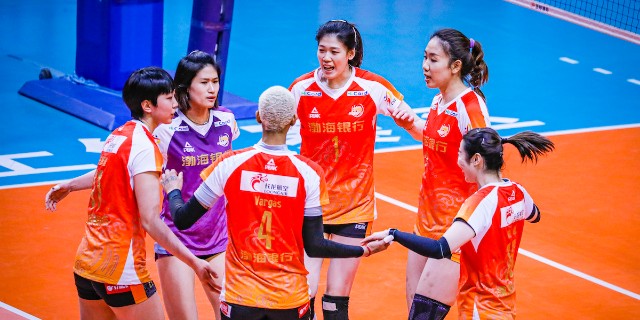 天津渤海银行获得2022-2023中国女子排球超级联赛冠军 上海光明优倍获亚军