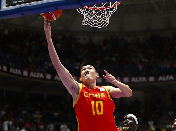 救命3分被吹周鹏瘫倒在地