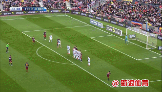 动图圆月弯刀梅西左脚任意球直接破门