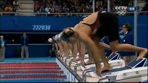 800自莱德基破纪录夺冠