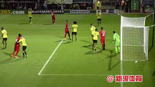 后卫送乌龙大礼