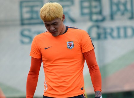 王大雷新发型受瞩目