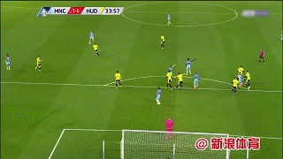 阿圭罗点球破门反超