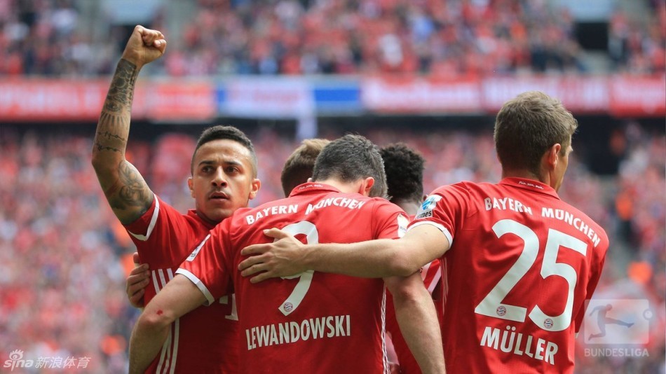 视频集锦-莱万3球2助穆勒梅开二度 拜仁6-0大胜