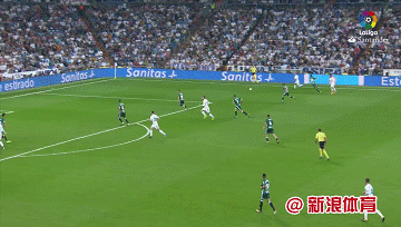 贝尔脚后跟打门憾中柱