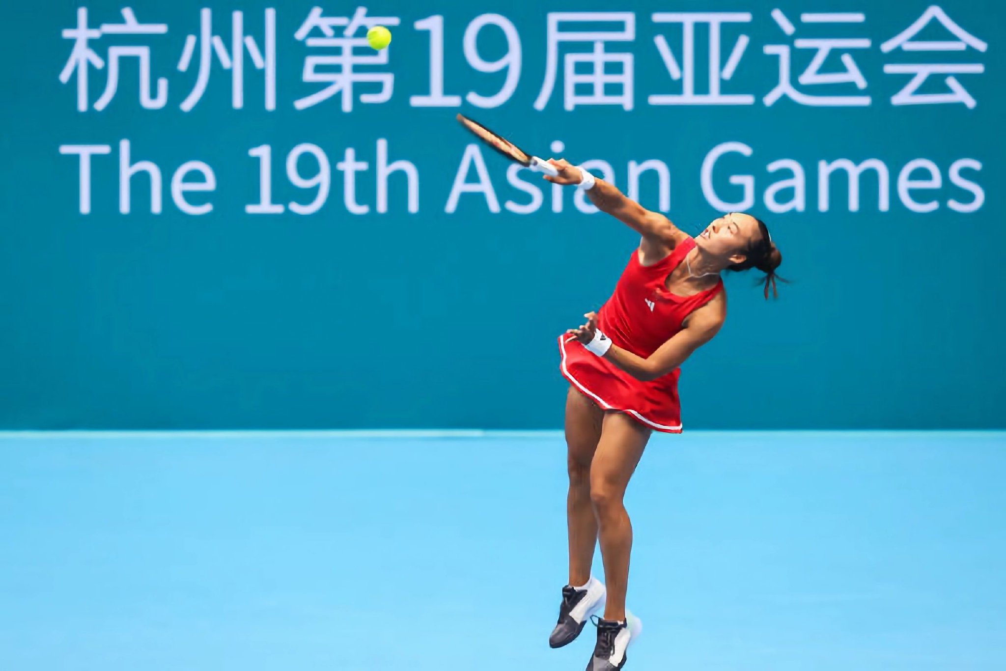 郑钦文2-0朱琳夺金牌 中国网球亚运会女单五连冠