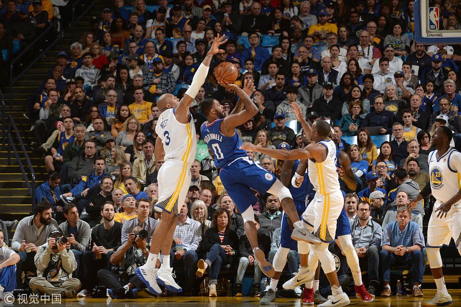 [常规赛]快船125-106勇士