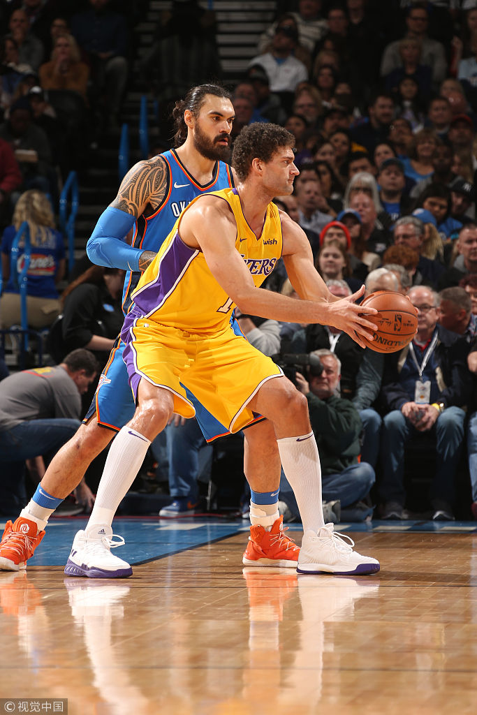 亚当斯vs洛佩兹