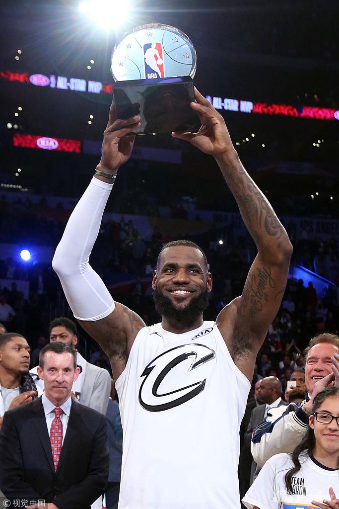 詹姆斯当选洛杉矶全明星赛mvp