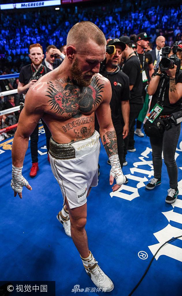 跨界大战梅威瑟第10回合tko麦格雷戈