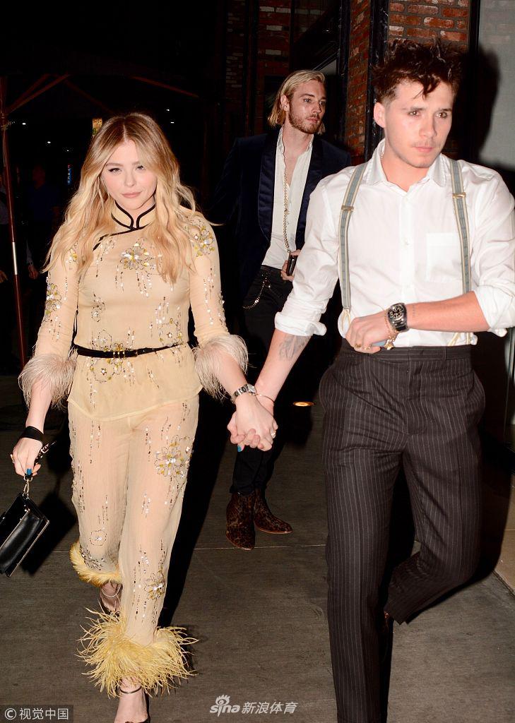 大布烟熏妆陪影星女友过生日