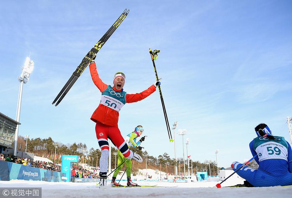 1 / 15 2018平昌冬奥会越野滑雪女子10公里自由技术决赛:挪威选手哈佳