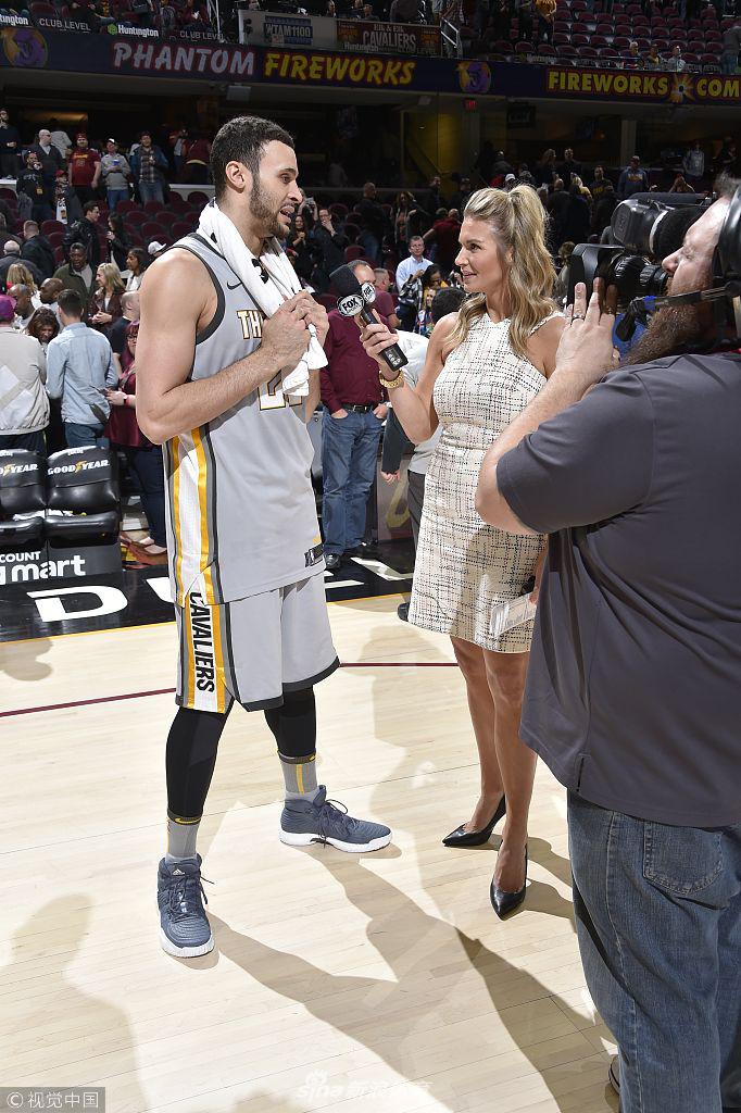 小南斯接受采访