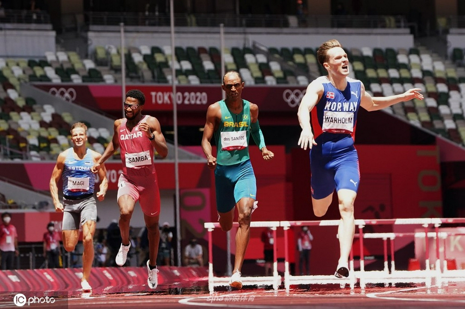 田径男子400米跨栏决赛:瓦尔霍姆刷新世界纪录夺冠_高清图集_新浪网