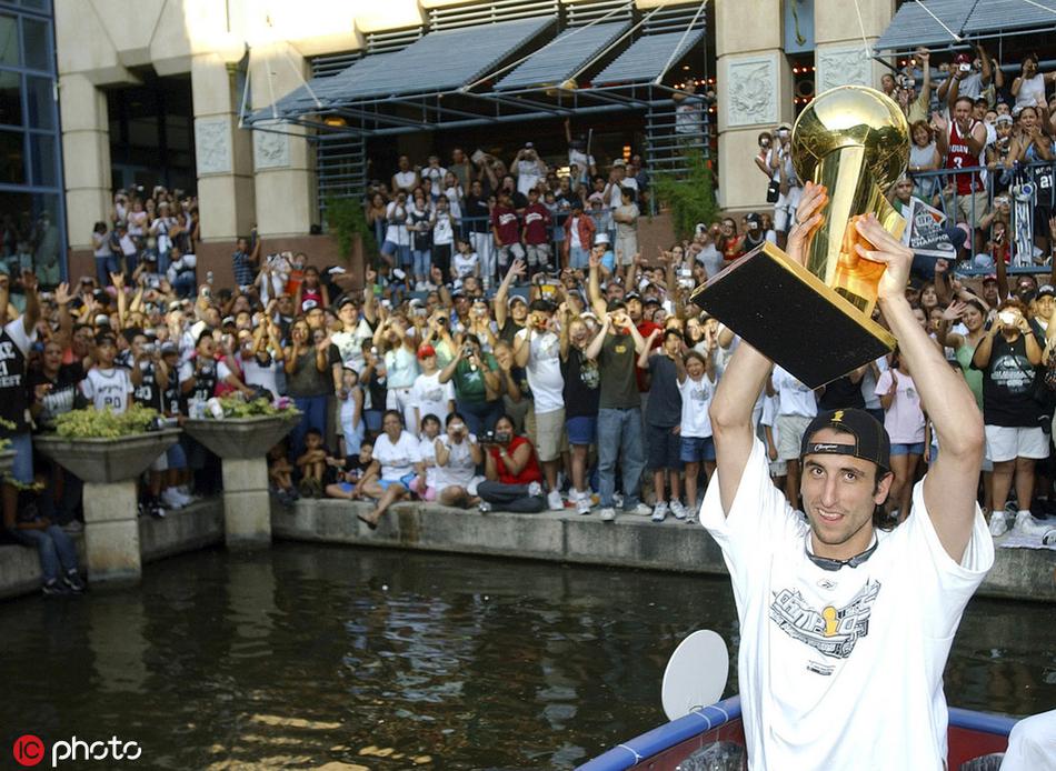 一组图看完马努16年NBA生涯！绝境妖刀斩群魔+手擒蝙蝠成经典