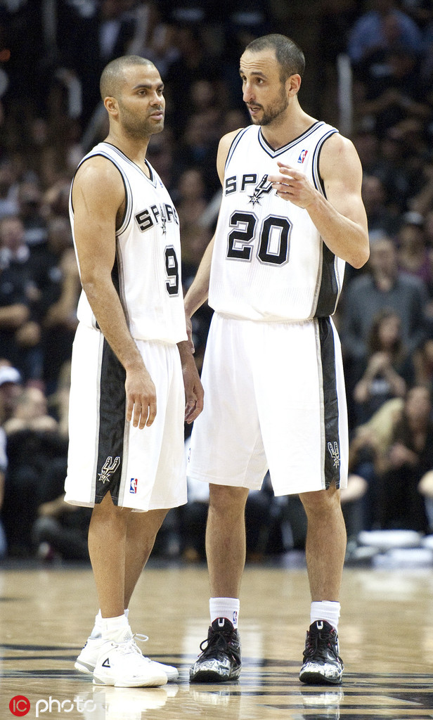 一组图看完马努16年NBA生涯！绝境妖刀斩群魔+手擒蝙蝠成经典