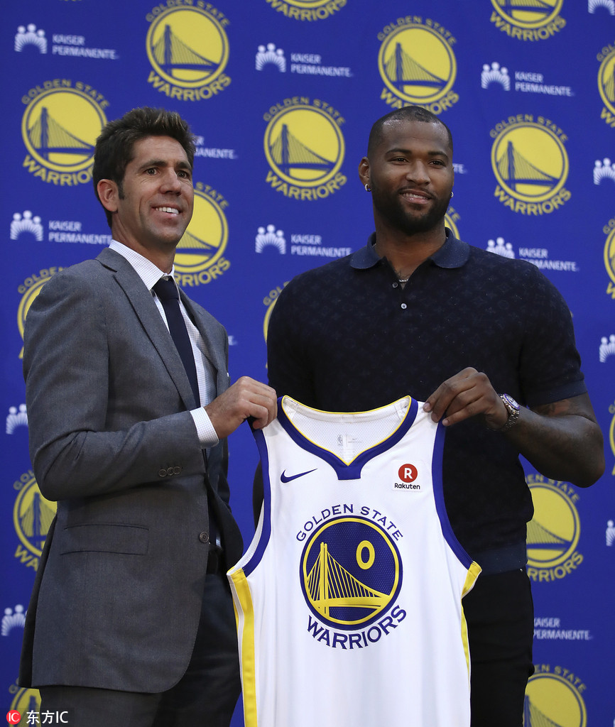 考辛斯正式亮相勇士！发布会上喜笑颜开 将身穿0号球衣